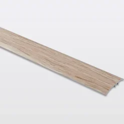 Barre de seuil en aluminium auto-adhésif, effet chêne brun GoodHome,décor 215, L.930 x l.37 mm