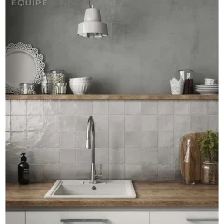 Carrelage mur effet zellige bejmat satiné gris claire 10x10 cm MALLORCA GREY