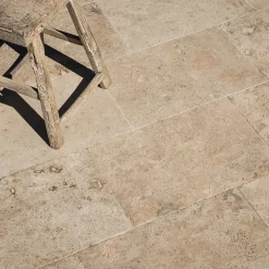 Carrelage Travertin Rustique Nuancé 61x40,6x1,2 cm - Intérieur et Extérieur (lot de 1,24 m² 5 dalles) - RO'MA NATURE