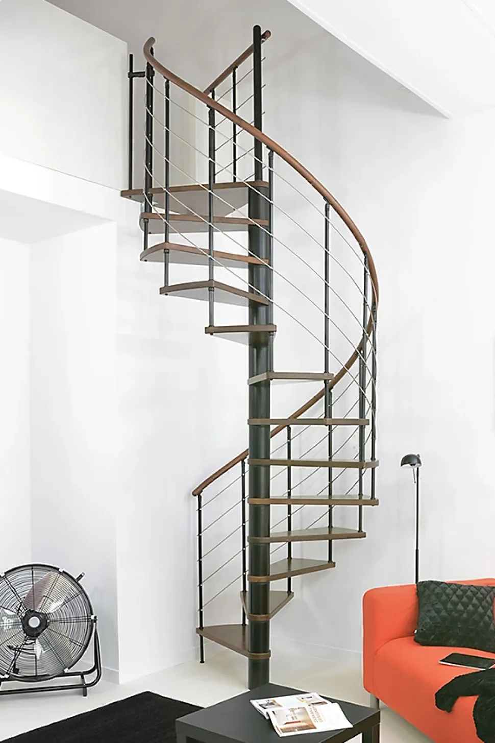 Escalier colimaçon 10 marches - Diamètre 120cm - Hauteur à franchir 1.95 à 2.35m - Blanc et hêtre - VENE120-SBMNAT-10