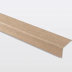 Nez de marche en aluminium décor chêne naturel GoodHome 35 x 25 x 1800 mm.