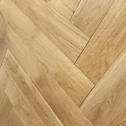 Parquet Bâton rompu Chêne contrecollé Pr Bis Verni Brossé Philip 90X15X600mm 4mm de Couche d'usure