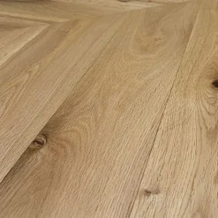 Parquet Point de Hongrie Chêne contrecollé verni brossé Rustique Naturel Manchester 125x15X780mm - 4mm de couche d'usure