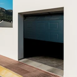 Porte de garage sectionnelle à cassettes acier GoodHome gris RAL 7016 - L.240 x h.200 cm - motorisée (en kit)