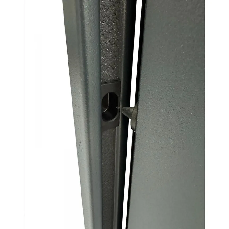Porte Métallique Industrielle De Service Isolée Réversible L900 H2050 RAL9010 En Applique