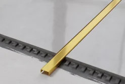 Profilé décoratif C en acier inoxydable pour carrelage Or satiné - 20 mm x 2440 mm x 0,65 ep.