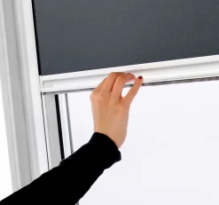 Store occultant compatible fenêtre de toit VELUX pour dimension CK02 - Blanc