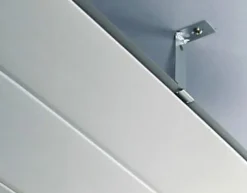 Suspension pour lambris PVC vendue par 10 Grosfillex métallique longueur 150 mm