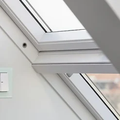 Verrière plane Velux GIL Tout confort blanc SK3 114 x 92 cm